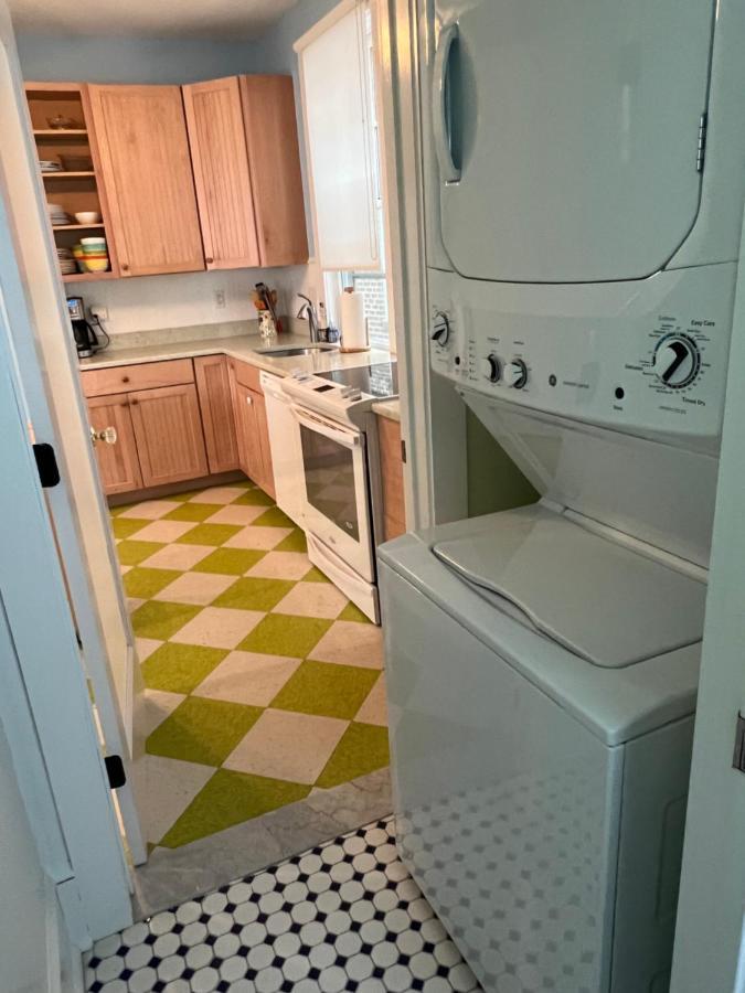 Key Lime Cottage Steps From Cape Charles Beach Extérieur photo