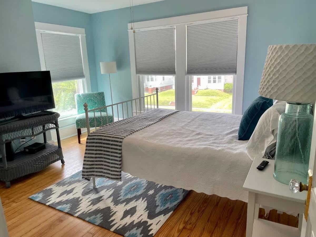 Key Lime Cottage Steps From Cape Charles Beach Extérieur photo