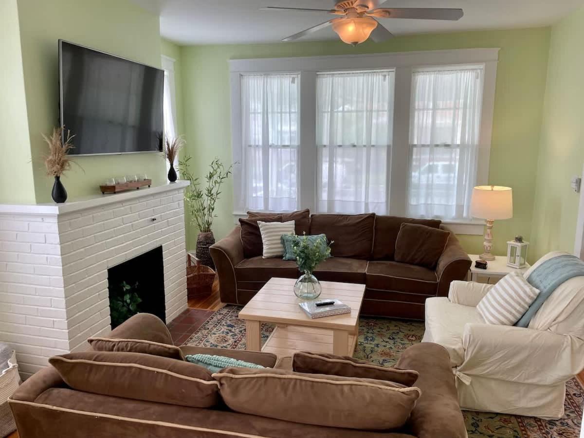 Key Lime Cottage Steps From Cape Charles Beach Extérieur photo